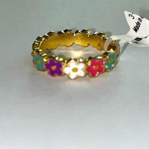Women brand new faux gold flower ring